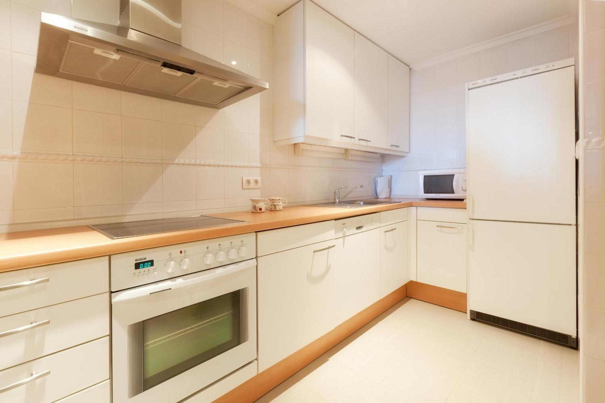 Bahia Beach Apartments 에스테포나 객실 사진