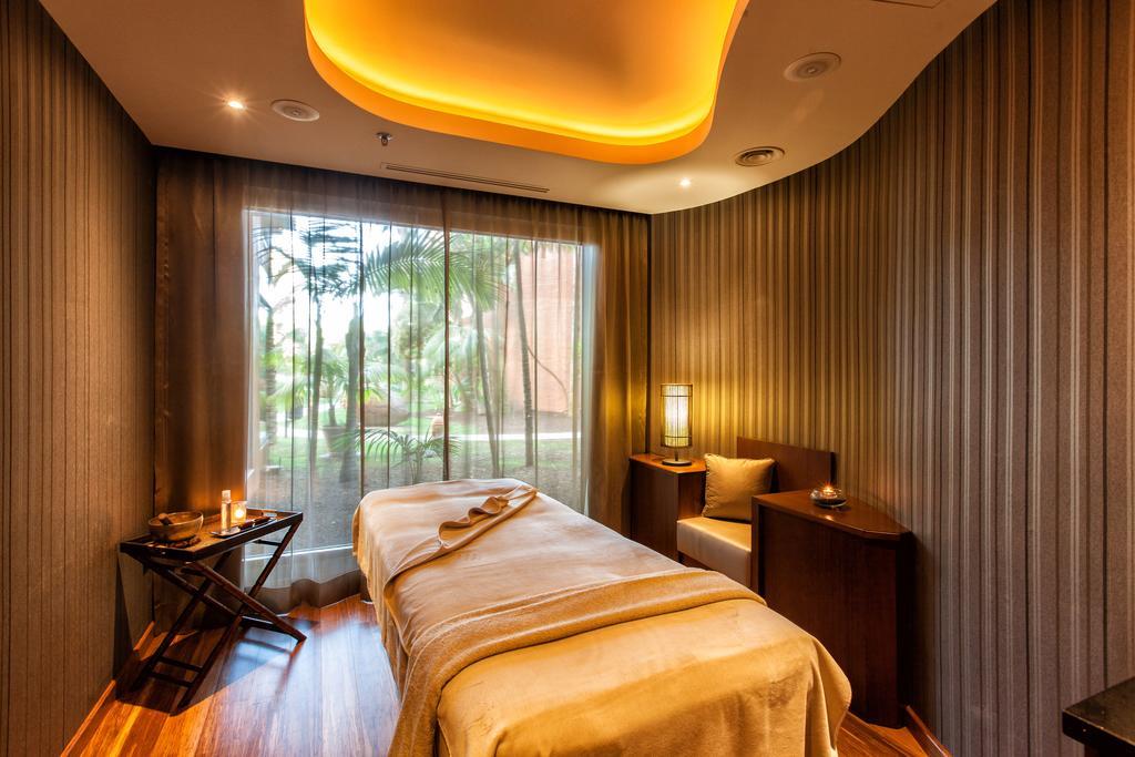 Bahia Beach Apartments 에스테포나 외부 사진
