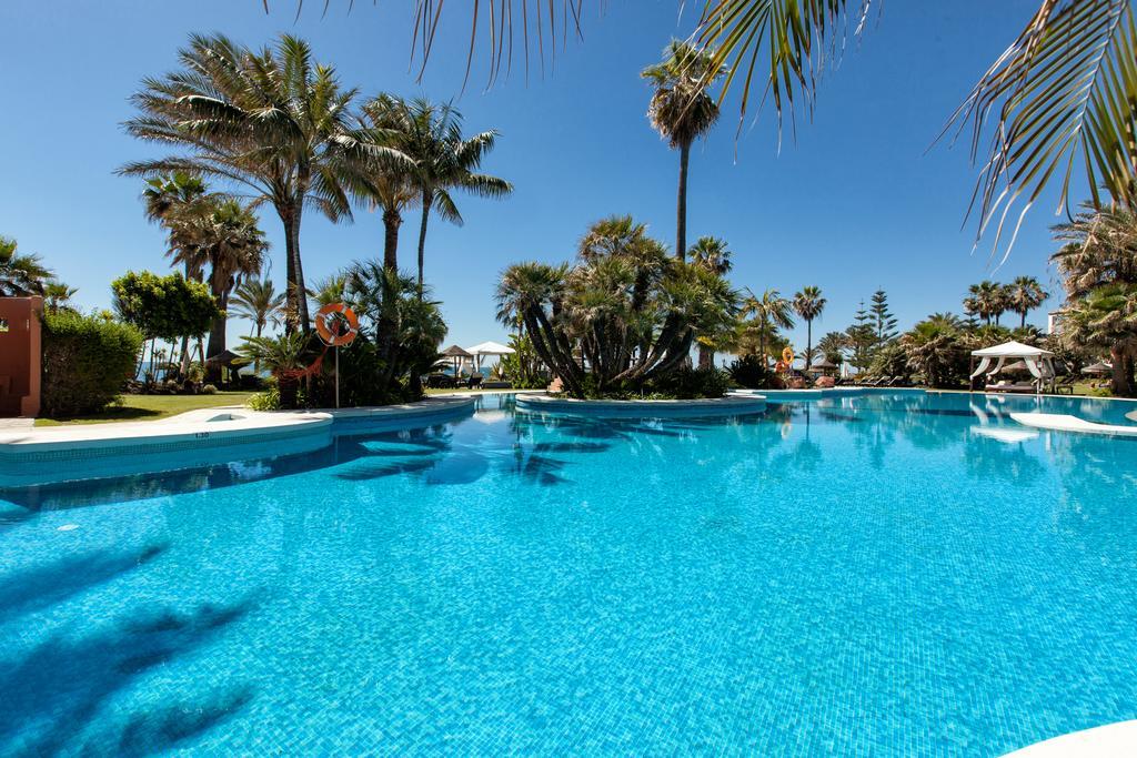 Bahia Beach Apartments 에스테포나 외부 사진