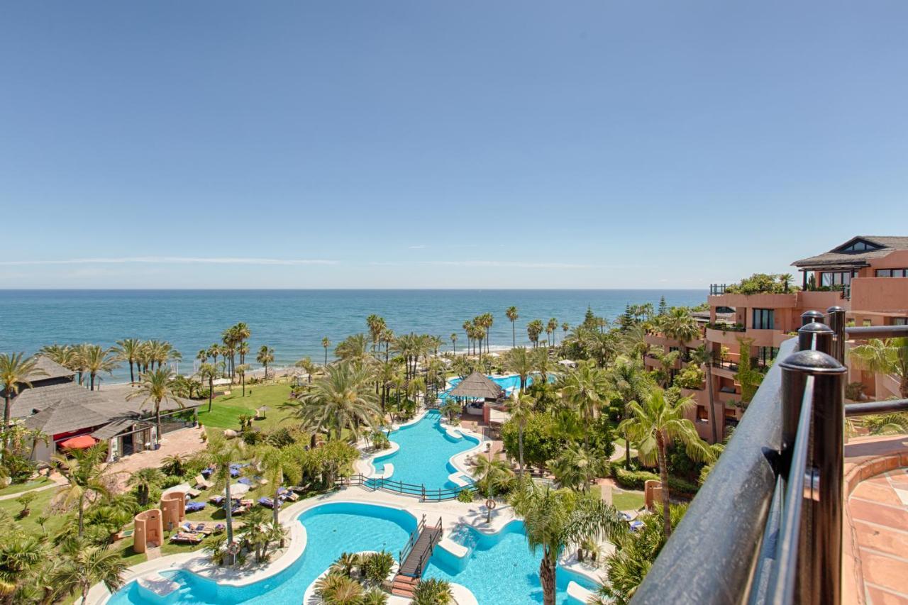 Bahia Beach Apartments 에스테포나 외부 사진